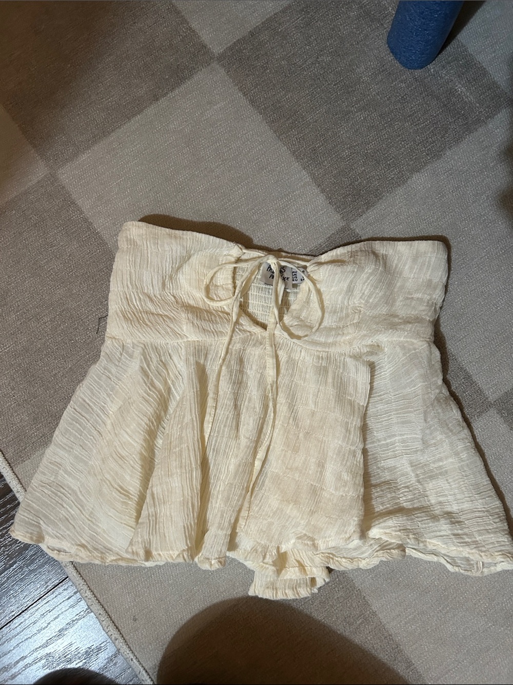 Women’s Cream Tiered Drawstring top